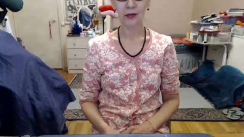 Snapshot of kiuminberry chatting on 03-07-25, 09:51 KiuminBerry online show from 03-07-25, 09:51