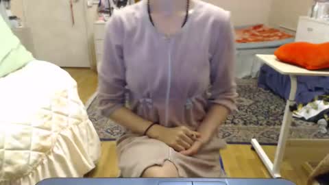 Snapshot of kiuminberry chatting on 11-22-25, 02:27 KiuminBerry online show from 11-22-25, 02:27