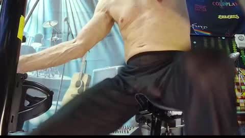 kiveuxmakeu online show from 09-27-25, 04:45