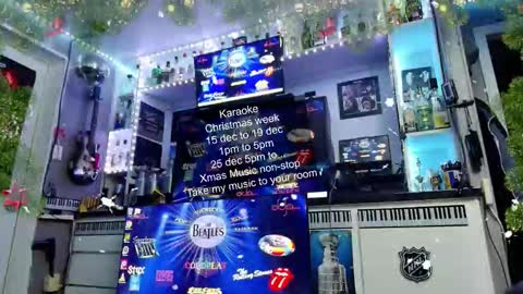 kiveuxmakeu online show from 12-14-25, 03:01