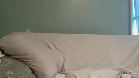 kivs19 online show from 02-22-25, 09:04