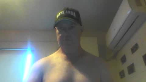 kiwiguy19773 online show from 12-17-24, 06:45