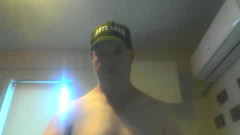 kiwiguy19773 online show from 12-28-24, 05:02