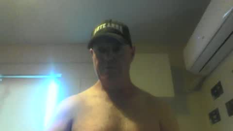 kiwiguy19773 online show from 01-17-25, 06:26