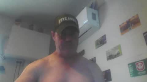 kiwiguy19773 online show from 05-04-26, 01:01