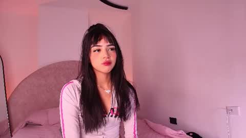 Snapshot of kkira_doll chatting on 07-12-26, 11:56 Kkira online show from 07-12-26, 11:56