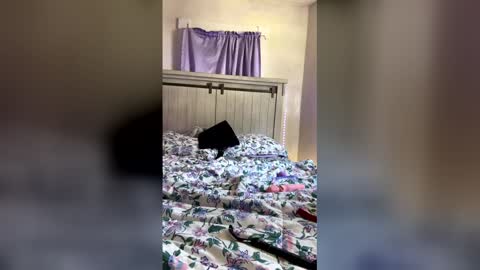 kkrazyy online show from 03-25-26, 04:46