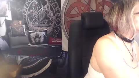 Michelle online show from 11-21-25, 07:40