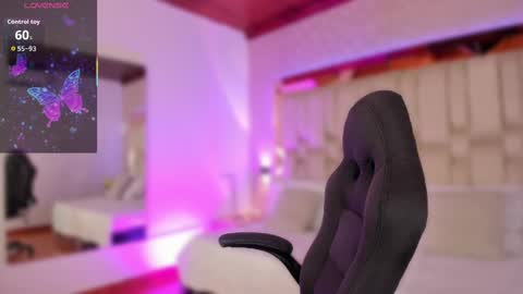 Snapshot of kleverly_manson1 chatting on 09-12-25, 09:59 online show from 09-12-25, 09:59