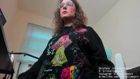 Klintelle Moore online show from 12-06-24, 08:51