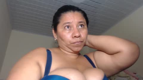 Snapshot of kloe_boobs chatting on 03-07-25, 08:23 Kloe online show from 03-07-25, 08:23