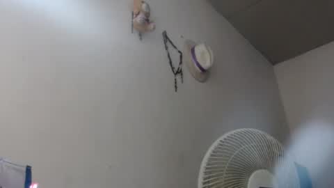 Kloe online show from 12-13-25, 10:37