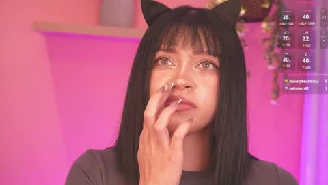 Snapshot of kloe_meow chatting on 05-30-26, 03:58 Kloe online show from 05-30-26, 03:58