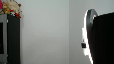 kloe minajj online show from 04-23-26, 01:51