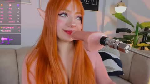 Snapshot of kloe_raize chatting on 10-23-25, 05:29 Kloe online show from 10-23-25, 05:29