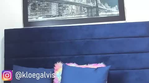 KLOE online show from 02-04-26, 01:39