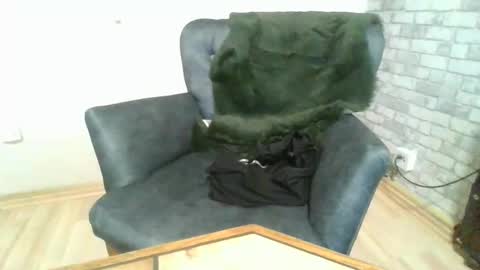 Snapshot of klogo_555 chatting on 11-25-25, 08:58 Palo313 online show from 11-25-25, 08:58