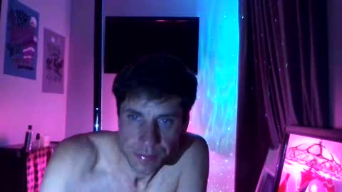 Snapshot of kmack1111 chatting on 03-10-25, 10:48 Kevv Heidi All Hallows Eve Show online show from 03-10-25, 10:48