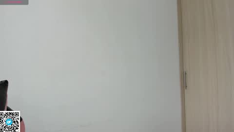 Snapshot of kmipearl chatting on 05-08-26, 02:00 Camila Reyes online show from 05-08-26, 02:00