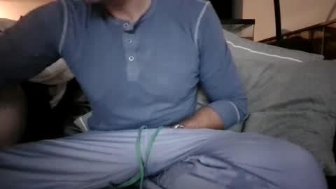 Snapshot of knight3975 chatting on 09-19-25, 01:45 Knight3975 online show from 09-19-25, 01:45