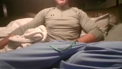 Snapshot of knight3975 chatting on 10-27-25, 01:09 Knight3975 online show from 10-27-25, 01:09