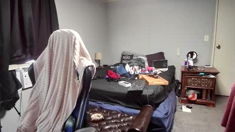 Kevin Fitz online show from 10-12-25, 07:24