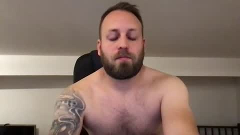 hugo online show from 01-05-25, 02:49