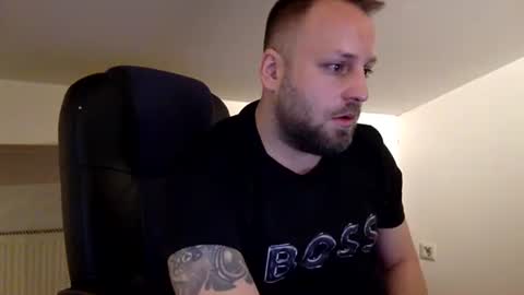 Snapshot of kobasic chatting on 03-08-26, 03:10 hugo online show from 03-08-26, 03:10