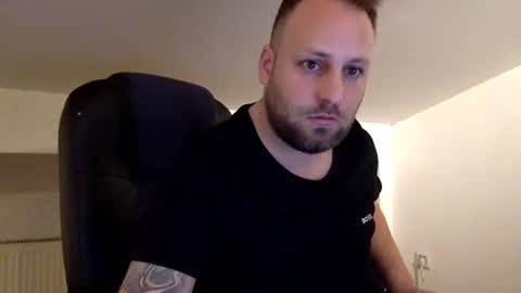 Snapshot of kobasic chatting on 03-22-26, 01:53 hugo online show from 03-22-26, 01:53