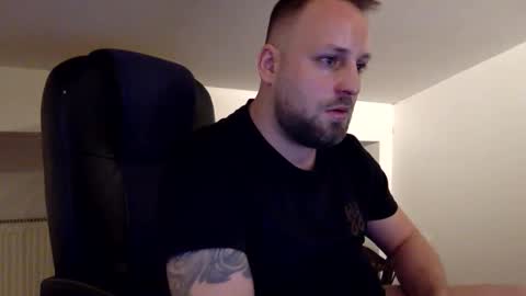Snapshot of kobasic chatting on 04-03-26, 04:21 hugo online show from 04-03-26, 04:21
