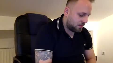 Snapshot of kobasic chatting on 04-05-26, 12:41 hugo online show from 04-05-26, 12:41