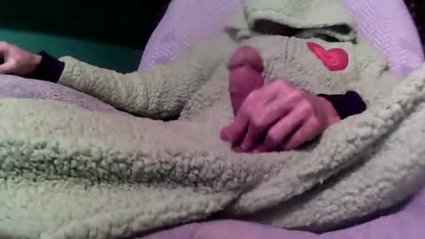 Snapshot of kodiakpm1 chatting on 11-15-25, 05:16 kodiakpm1 online show from 11-15-25, 05:16