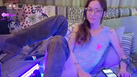 Snapshot of kohlbird chatting on 06-03-26, 03:09 kohlbird online show from 06-03-26, 03:09