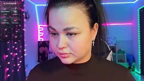 Mia online show from 02-01-26, 12:59