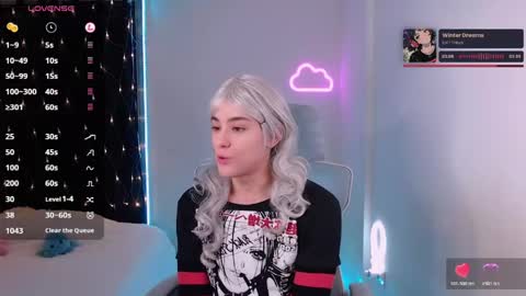Snapshot of koneko_nya chatting on 05-17-26, 04:14 Riley online show from 05-17-26, 04:14