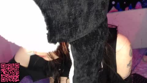 konekokawai online show from 02-19-25, 02:12