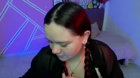 Snapshot of koning_moretti chatting on 07-17-26, 09:52 camila online show from 07-17-26, 09:52