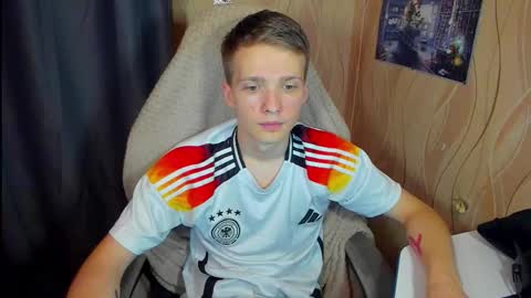 Snapshot of konnor_deviant chatting on 10-02-25, 09:44 konnor_deviant online show from 10-02-25, 09:44