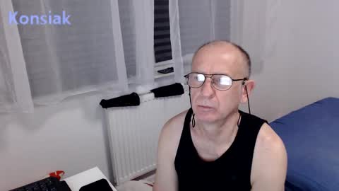 Komsiak online show from 01-06-26, 06:44