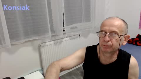 Komsiak online show from 02-10-26, 07:18