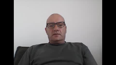 Snapshot of konsty17 chatting on 02-14-26, 11:23 konsty17 online show from 02-14-26, 11:23