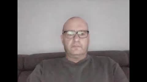 Snapshot of konsty17 chatting on 02-22-26, 10:19 konsty17 online show from 02-22-26, 10:19