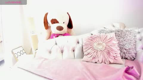 Snapshot of koralcruz chatting on 02-19-26, 04:36 Koral Cuz online show from 02-19-26, 04:36