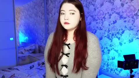 Noa online show from 12-20-25, 01:29