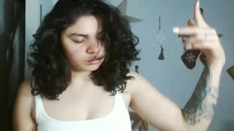 Karoll online show from 12-23-25, 03:37