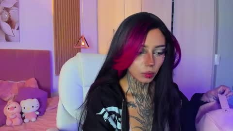 Snapshot of korarousee chatting on 09-20-25, 01:01 Kora online show from 09-20-25, 01:01