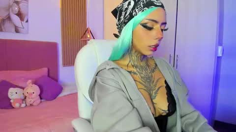 Snapshot of korarousee chatting on 10-06-25, 01:30 Kora online show from 10-06-25, 01:30