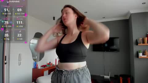 Twiix online show from 10-27-25, 02:32