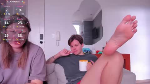 Twiix online show from 11-22-25, 01:32