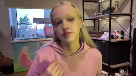 Ariela online show from 06-25-26, 07:18